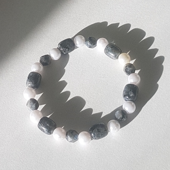 ⚪ Larvikite Pearl Bracelet - Picture 4 of 8